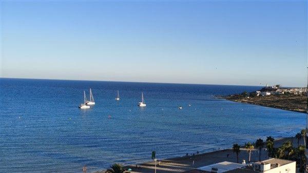 Sale of flat in Piso en Calle Algas Marinas, Cabo de las Huertas, Alicante / Alacant, Alicante
thumbnail 3