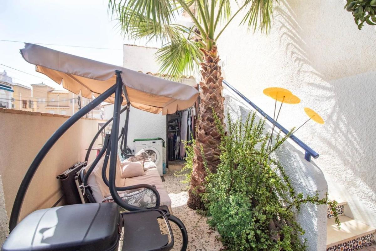 Properties for sale and rent in Spain photo 2