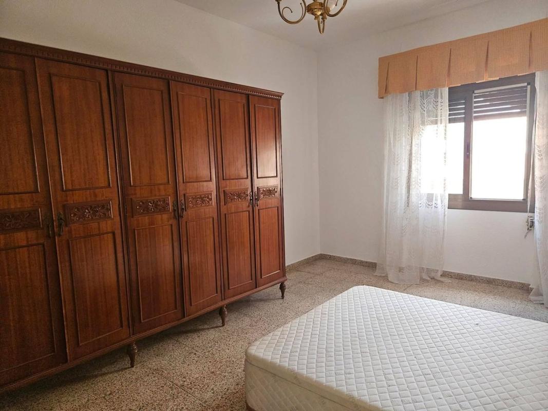 Venta de piso en Piso en Altozano, Alicante / Alacant, Alicante / Alacant
photo 1
