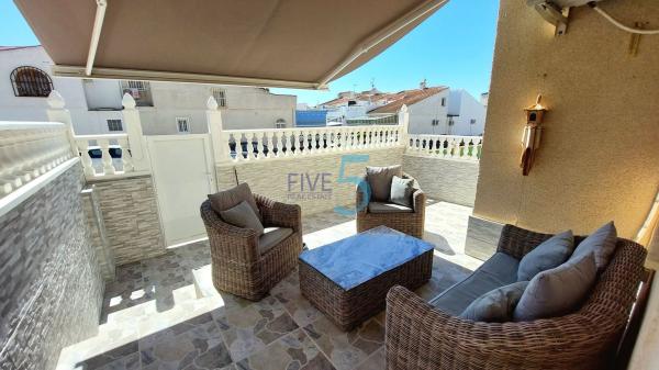 Sale of flat in Piso en La Siesta - El Salado - Torreta, Torrevieja, Torrevieja
thumbnail 2