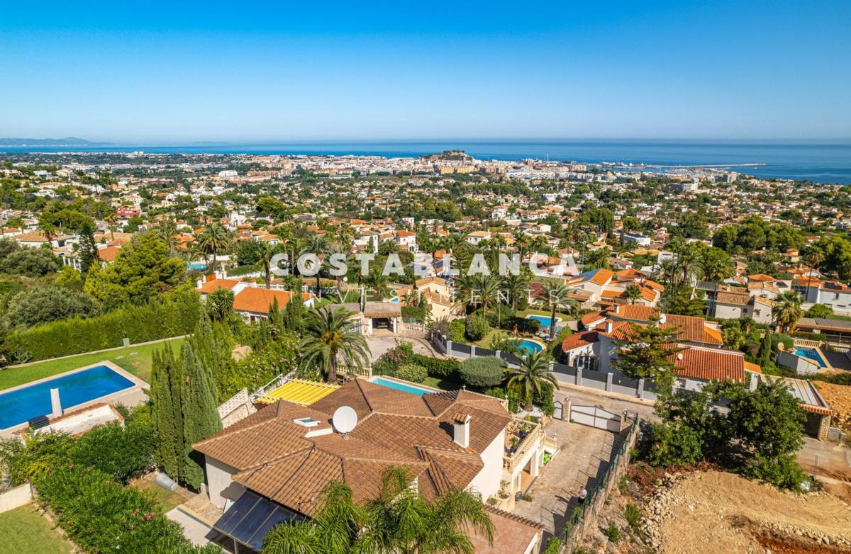 Sale of independent chalet in Casa o chalet en Calle Llorer, El Montgó, Denia, Denia
 photo 3