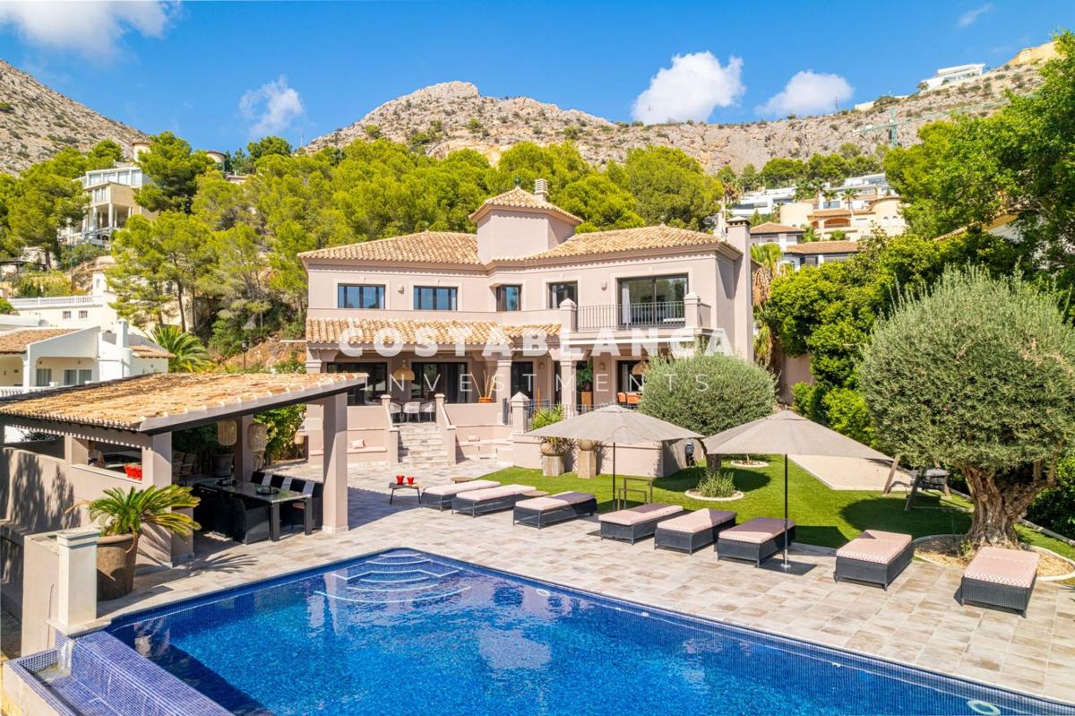 Sprzedaż niezależnego domku jednorodzinnego w Casa o chalet en Calle Heidelberg, Altea Hills, Altea, Altea photo 2