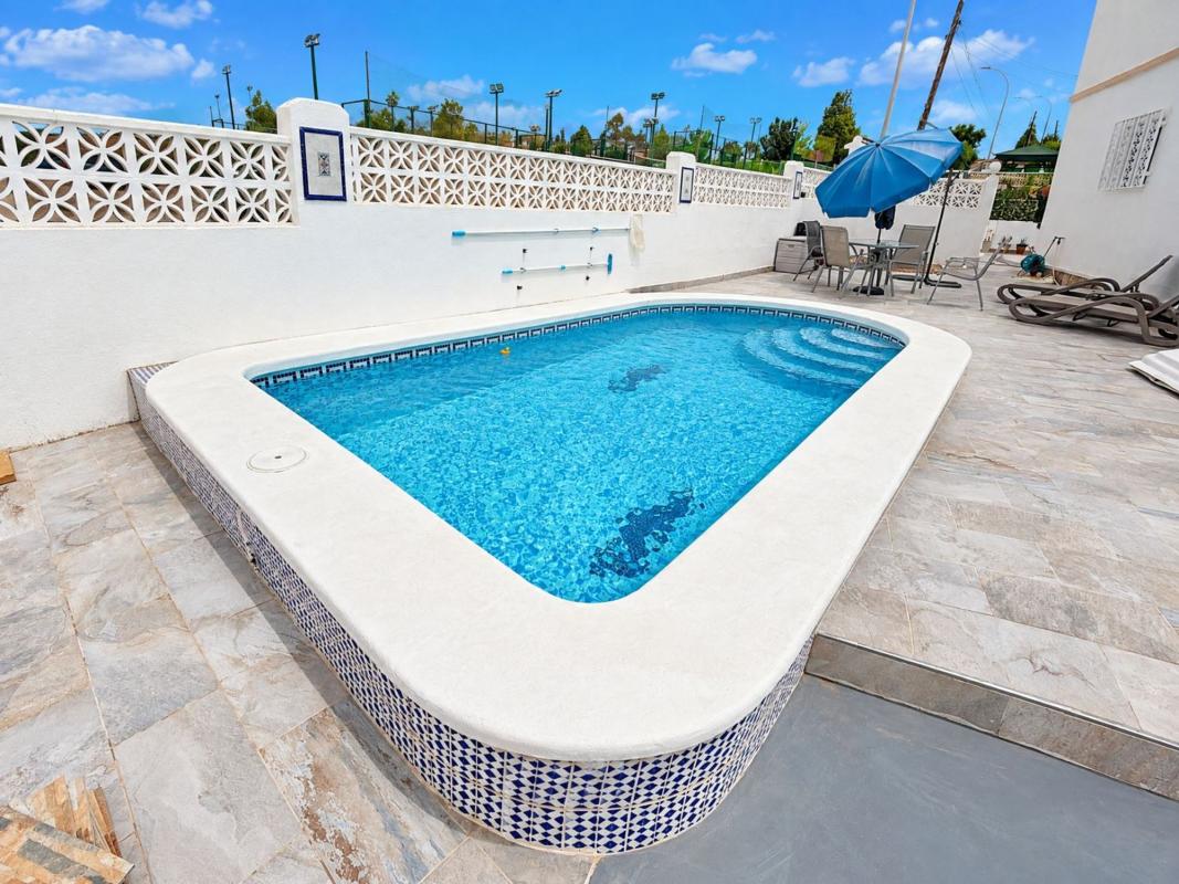 Properties for sale and rent in Spain photo 2