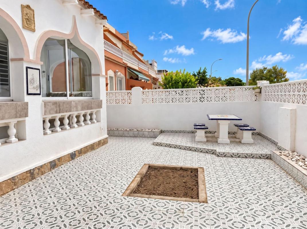 Properties for sale and rent in Spain photo 5