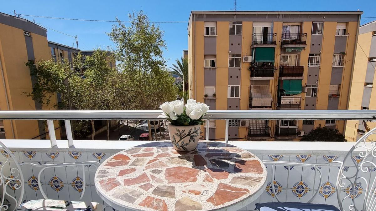 Sale of apartment in Piso en Calle Santa Cruz de Tenerife, Colonia Requena - Virgen del Carmen, Alicante / Alacant, Alicante
photo 1