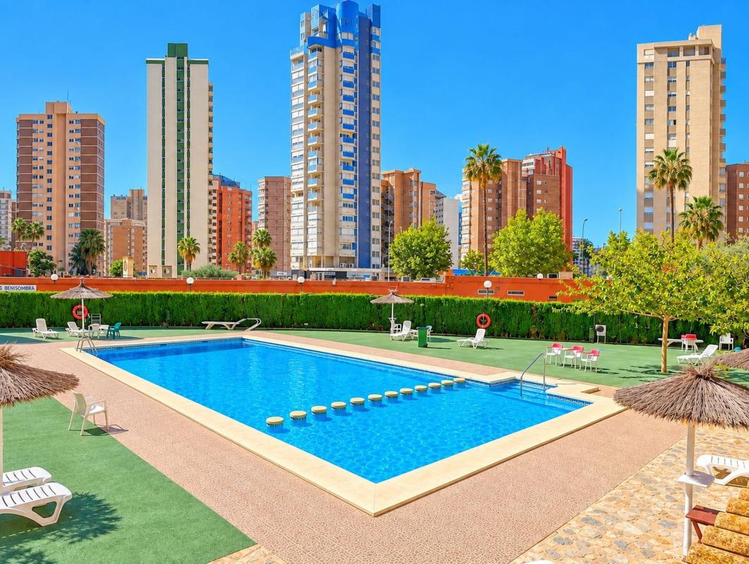 Sprzedaż poddasza w Ático en Calle Islandia s/n, Pueblo Levante, Benidorm, Benidorm photo 1