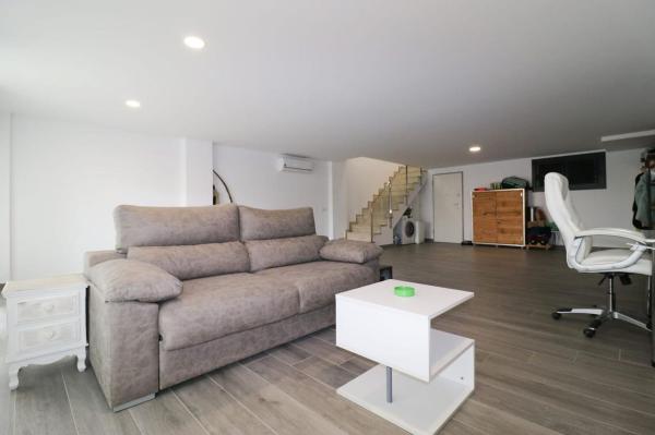 Дуплекс на продажу в Dúplex en Calle de Colombia, Balcón de Finestrat-Terra Marina, Finestrat, Финестрат thumbnail 3