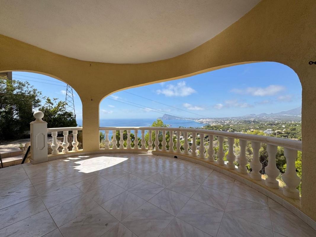 Properties for sale and rent in Spain photo 2