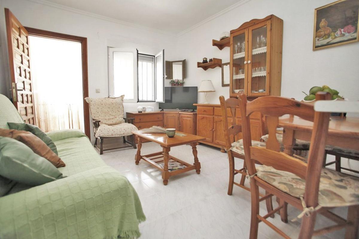 Venta de piso en Piso en Paris, Zona los Frutales, Torrevieja, Torrevieja
 photo 2
