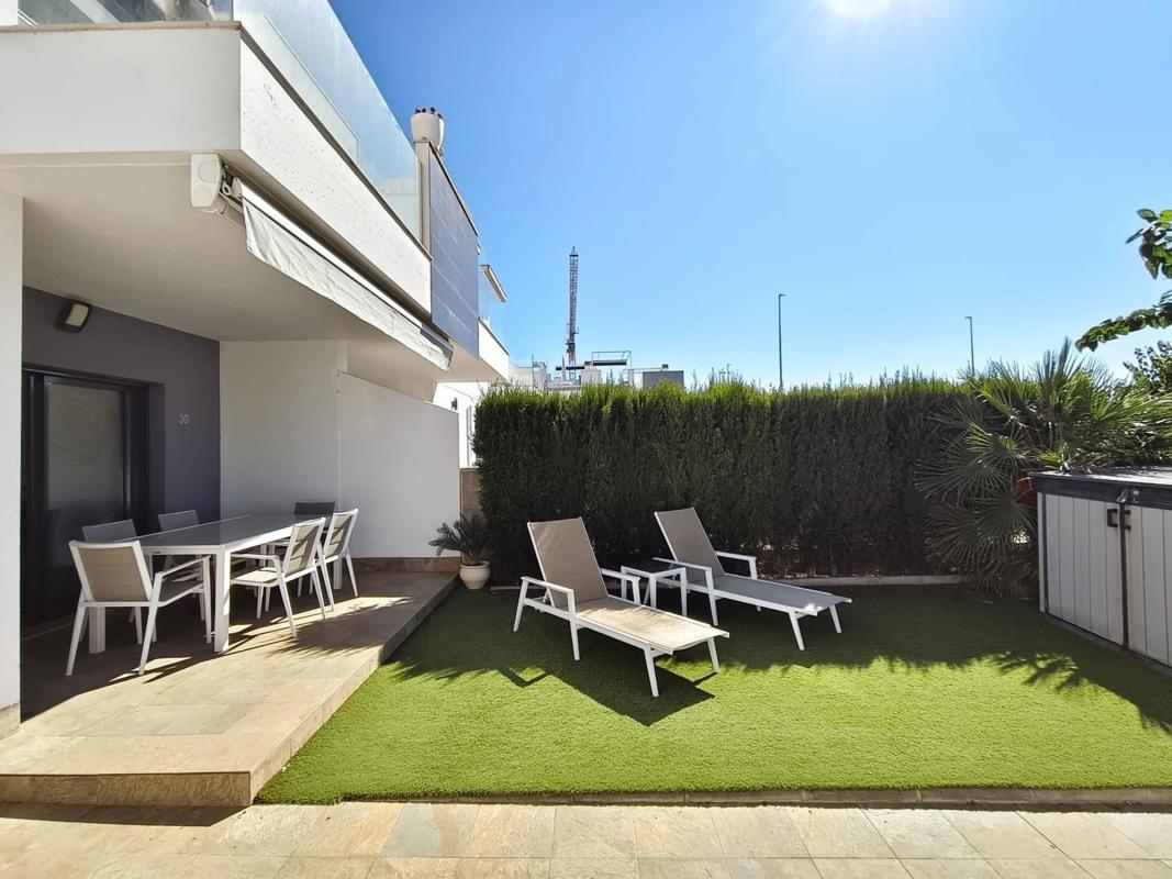 Продажа квартиры на Piso en Avenida Monte de lo, 30, Zona Pueblo, Pilar de la Horadada, Пилар де ла Орадада
photo 1