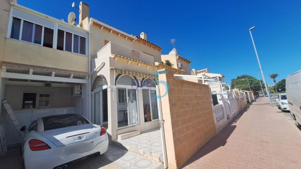 Venta de piso en Piso en Playa Flamenca, Orihuela, Orihuela
photo 1