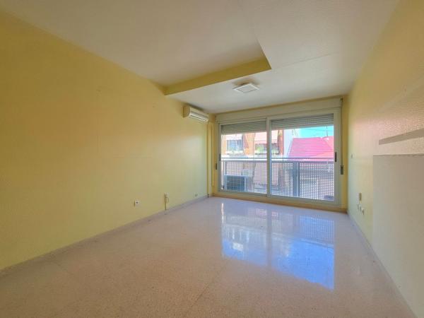 Venta de piso en Piso en Calle del Plus Ultra, 60, Carolinas Altas, Alicante / Alacant, Alicante / Alacant
 photo 1