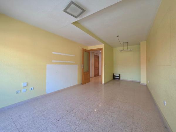 Venta de piso en Piso en Calle del Plus Ultra, 60, Carolinas Altas, Alicante / Alacant, Alicante / Alacant
 photo 2