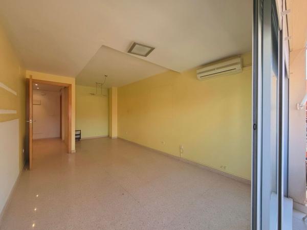 Venta de piso en Piso en Calle del Plus Ultra, 60, Carolinas Altas, Alicante / Alacant, Alicante / Alacant
 photo 3