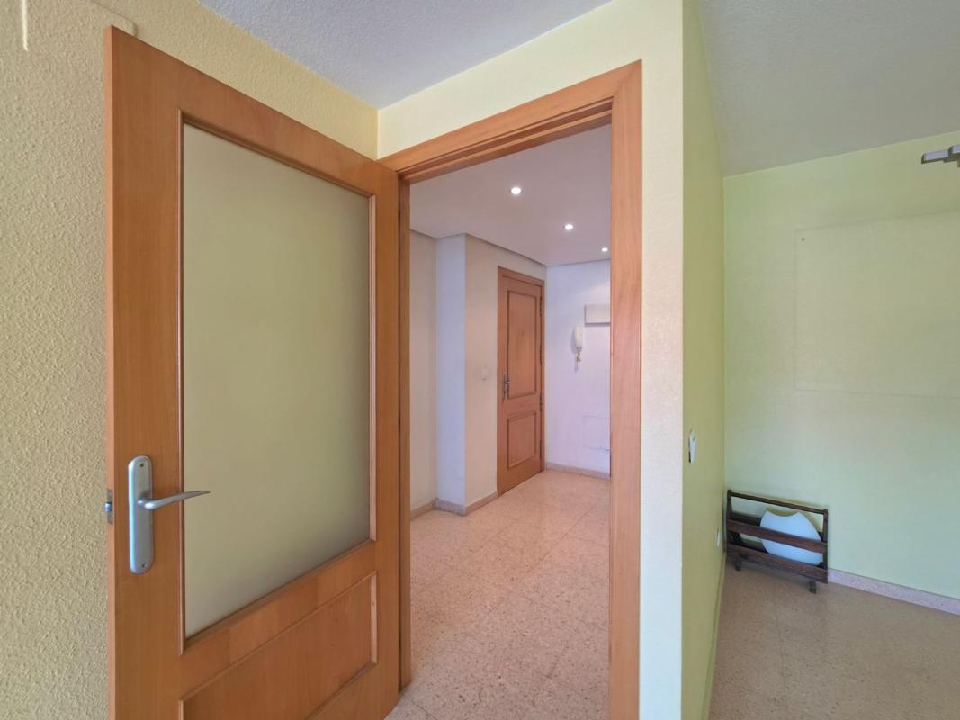 Продажа квартиры на Piso en Calle del Plus Ultra, 60, Carolinas Altas, Alicante / Alacant, Аликанте / Алакант
 photo 5