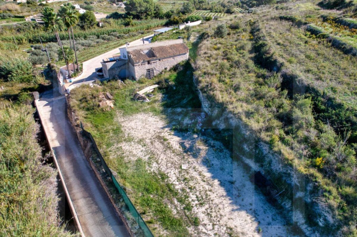 Продажа загородного участка в Finca rústica en Casco Urbano, Moraira , Морайра photo 4