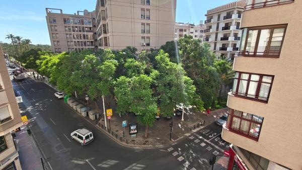 Sale of flat in Piso en Centro, Elche / Elx, Elche / Elx
thumbnail 3