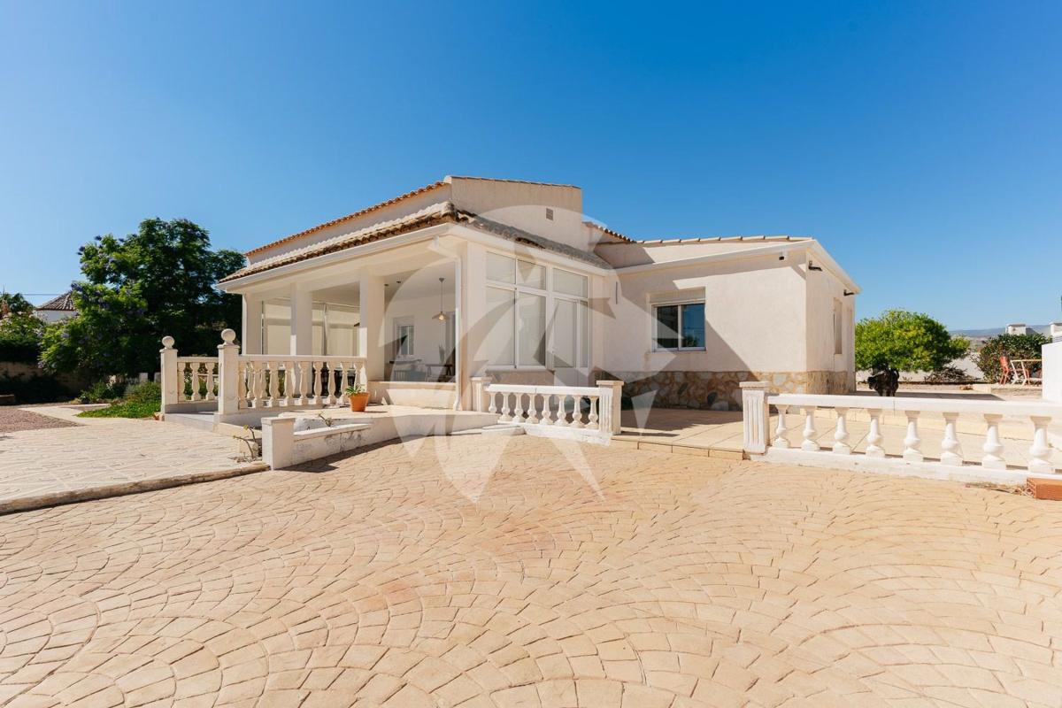 Недвижимость на продажу и в аренду в Испании photo 5