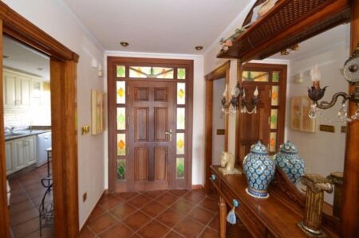 Propiedades en venta y alquiler en España photo 1