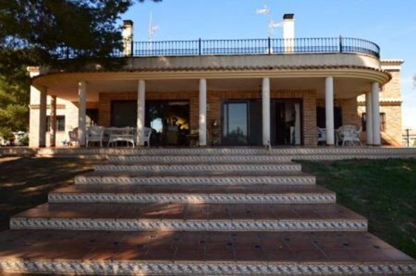 Chalet pareado en Calle Ruidera, 87, Los Balcones - Los Altos del Edén, Torrevieja thumbnail 2