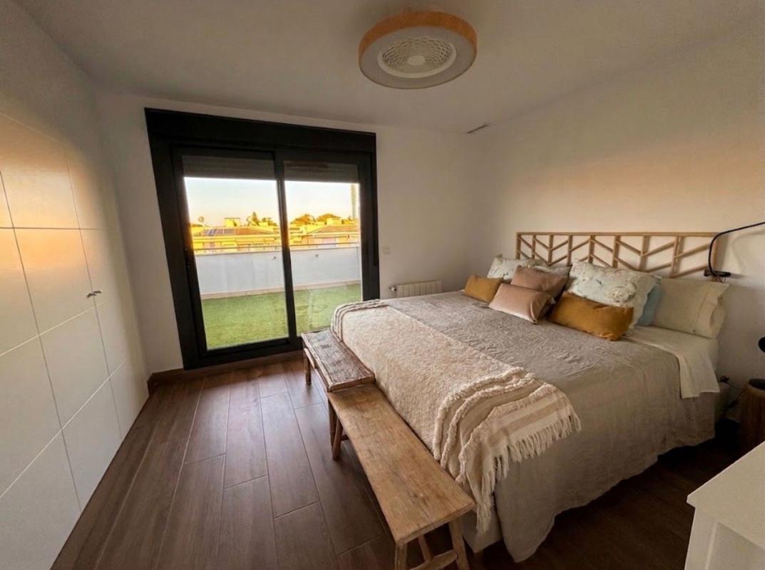 Properties for sale and rent in Spain photo 4