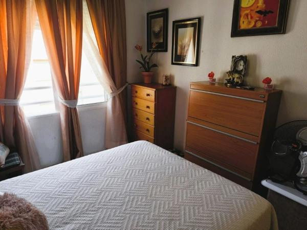 Sprzedaż mieszkania w Piso en Urbanización los Leandros, Cabo Cervera, Torrevieja, Torrevieja
thumbnail 3