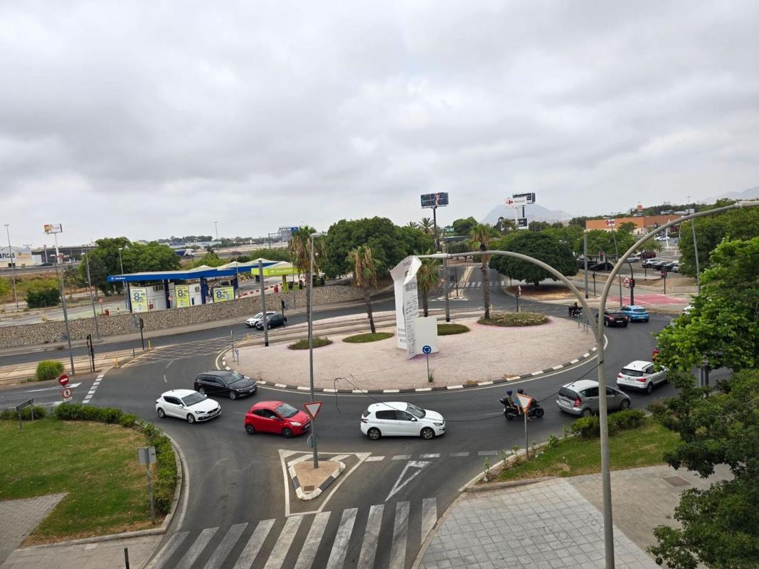 Продажа квартиры на Piso en Colonia Santa Isabel, Haygon - Universidad, San Vicente del Raspeig, Сан-Висенте-дель-Распейг
photo 1