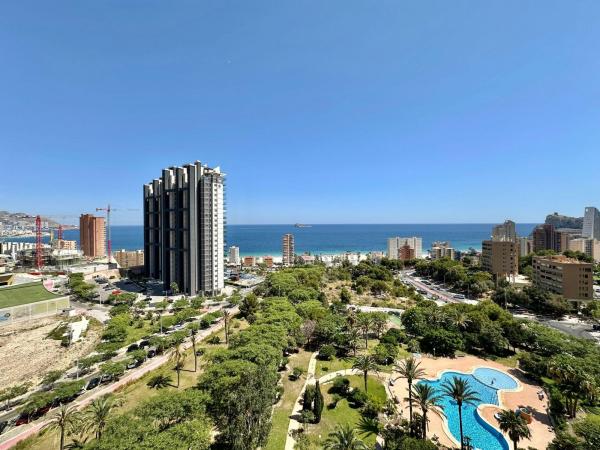Sale of flat in Piso en Avenida Murtal, Playa de Poniente, Benidorm, Benidorm
photo 1