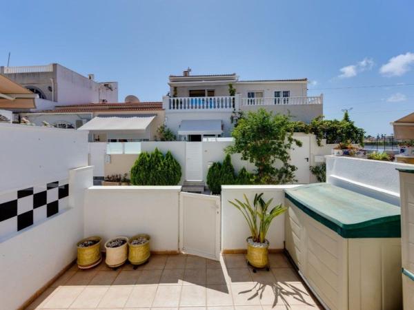 Casa o chalet independiente en Calle Liszt, La Siesta - El Salado - Torreta, Torrevieja photo 4