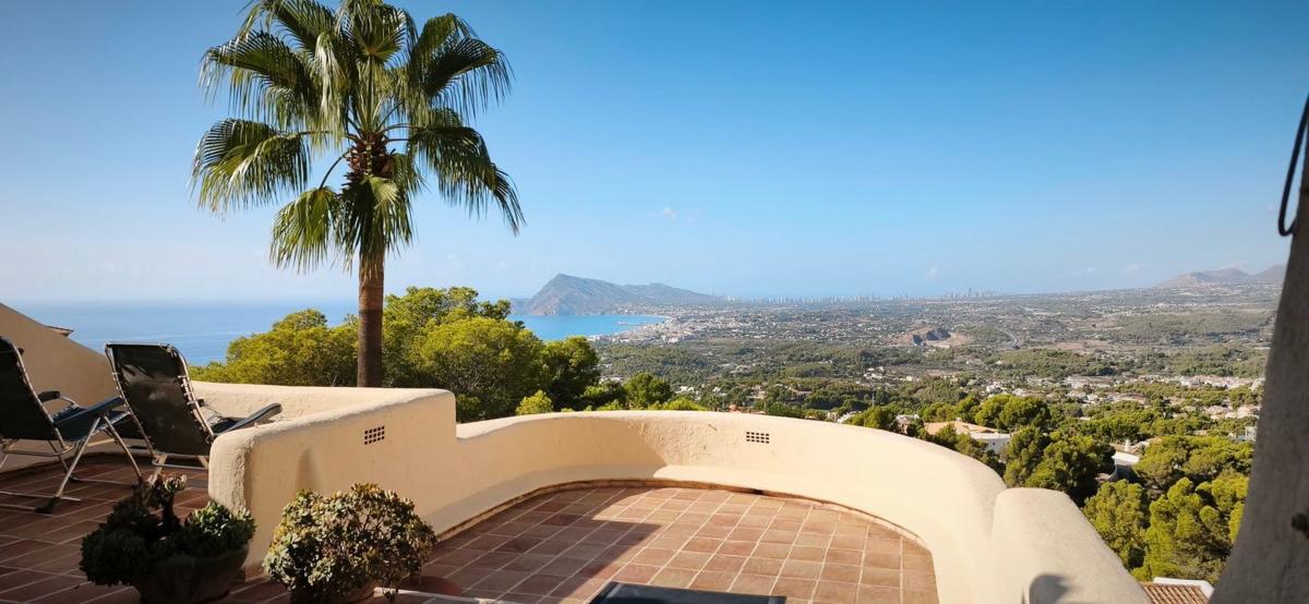 Properties for sale and rent in Spain photo 1