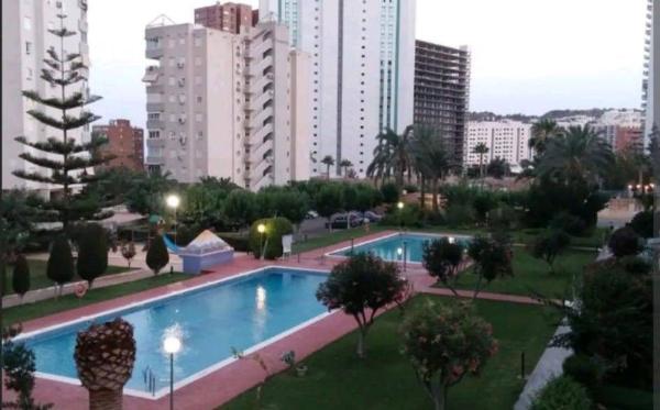 Квартира на продажу в Estudio en Playa de Poniente, Benidorm, Бенидорм photo 1