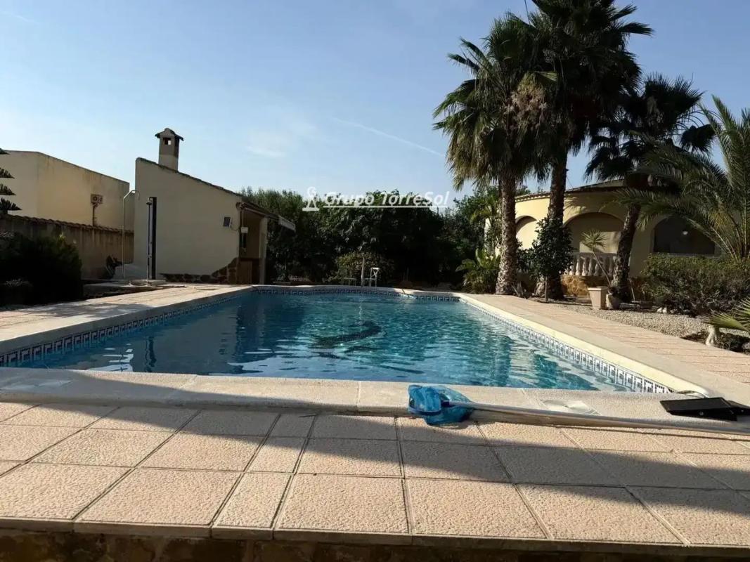 Properties for sale and rent in Spain photo 1