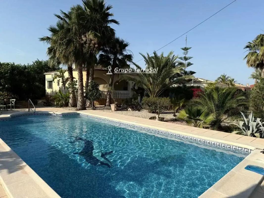 Properties for sale and rent in Spain photo 2