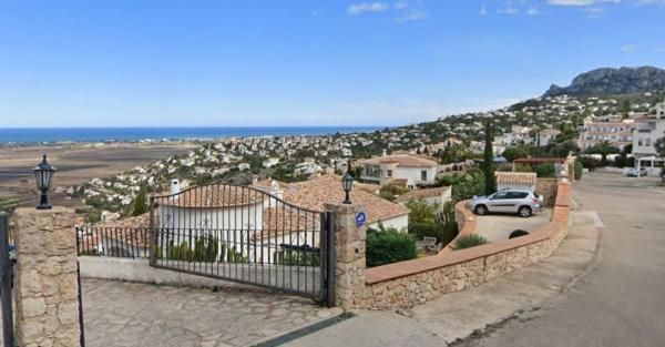 Casa o chalet independiente en Calle los Geranios, Pego thumbnail 2