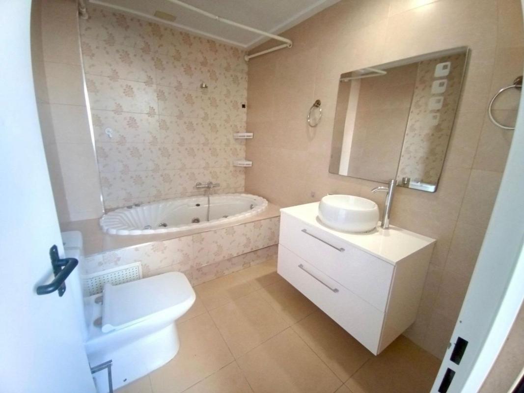 Venta de piso en Piso en Calle Capità Alfons Vives, 73, Reina Victoria-Miguel Hernández, Elche / Elx, Elche / Elx
 photo 5