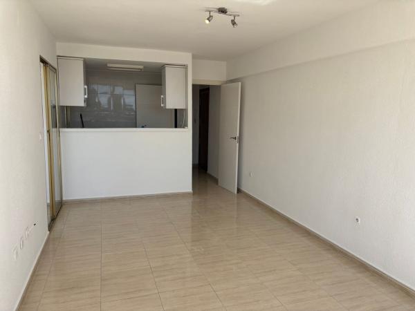 Продажа квартиры на Piso en Calle Kennedy, 12, Pueblo Levante, Benidorm, Бенидорм
 photo 1
