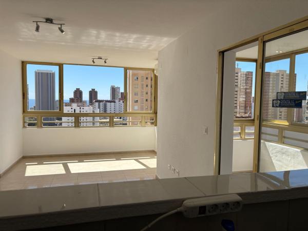 Продажа квартиры на Piso en Calle Kennedy, 12, Pueblo Levante, Benidorm, Бенидорм
 photo 2