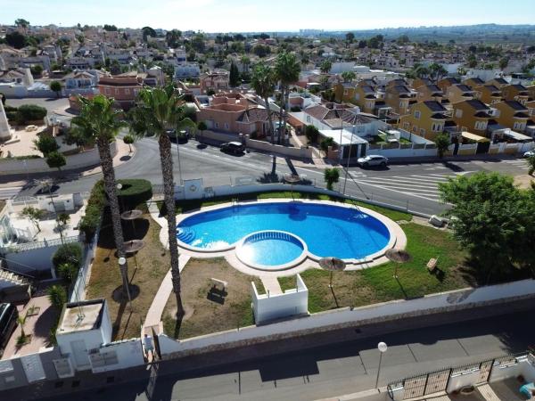 Частный шале на продаже в Casa o chalet en San Fulgencio, Сан-Фульхенсио photo 1
