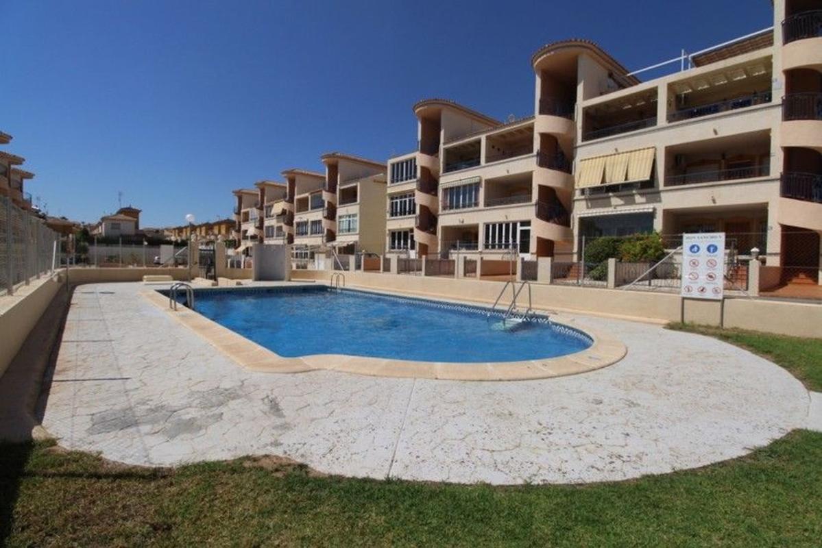 Venta de piso en Orihuela Costa, Orihuela
photo 2