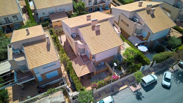 Casa o chalet independiente en Avenida del Fabraquer, 34, Playa Muchavista, El Campello thumbnail 3
