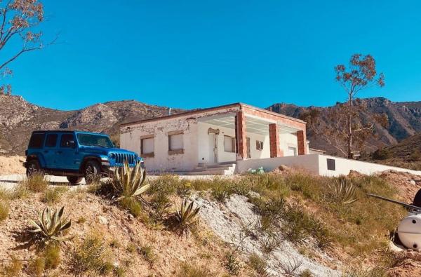 Частный шале на продаже в  Casa o chalet en Hondón de las Nieves, Хондон-де-лас-Ньевес photo 4