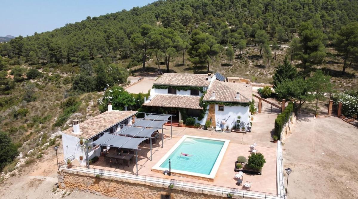 Продажа загородного участка в Finca rústica en Poligono 4, Onil , Онил photo 2
