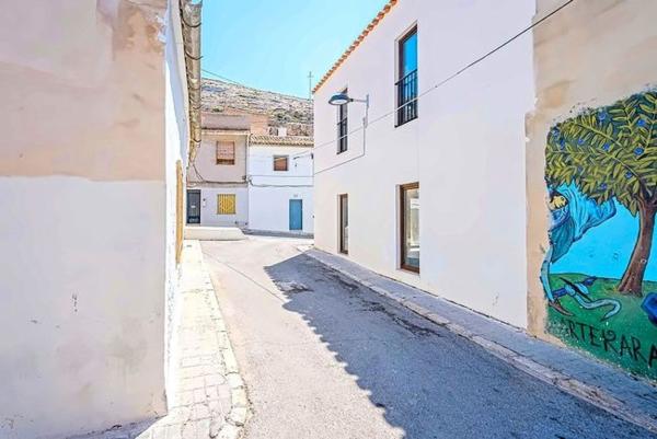 Chalet pareado en Calle Castalla, El Rabal, Villena thumbnail 3