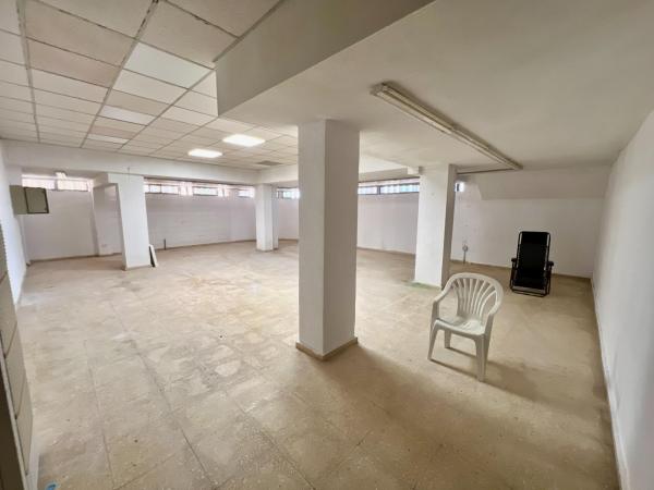 Local comercial de 122 m² a 200 metros del mar en La Mata thumbnail 2