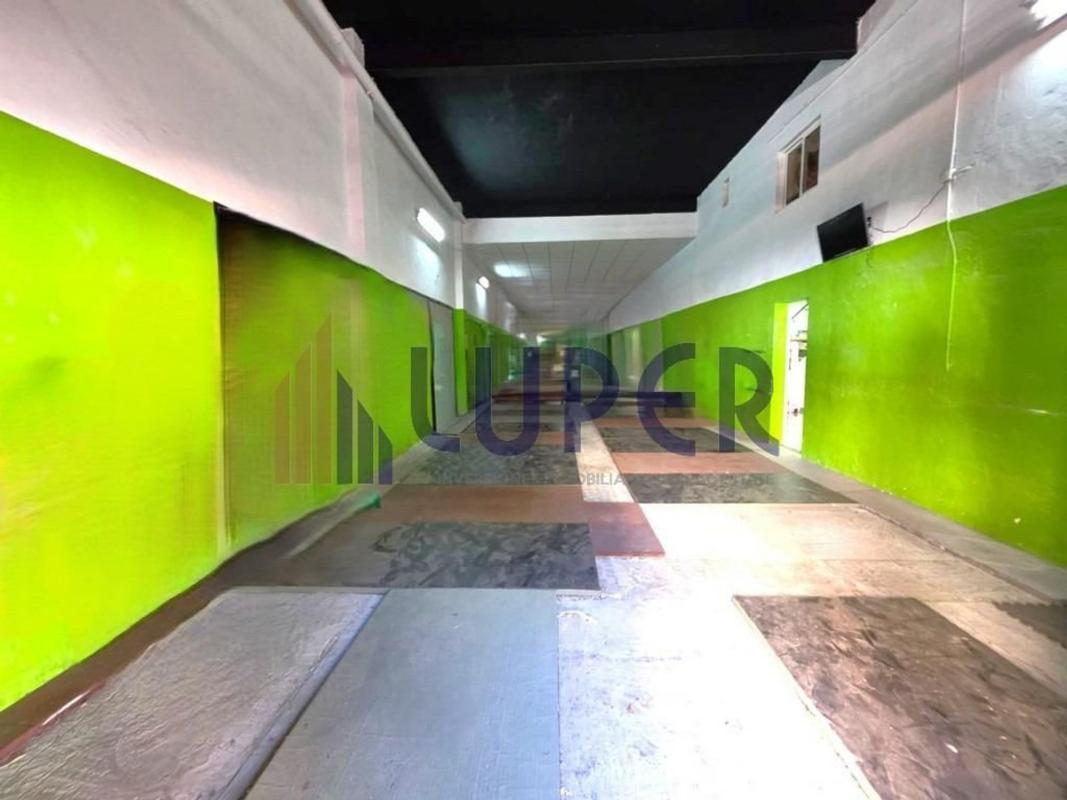 Budynek Mieszkalny o powierzchni 430m2 na sprzedaż w San Vicente del Raspeig photo 1