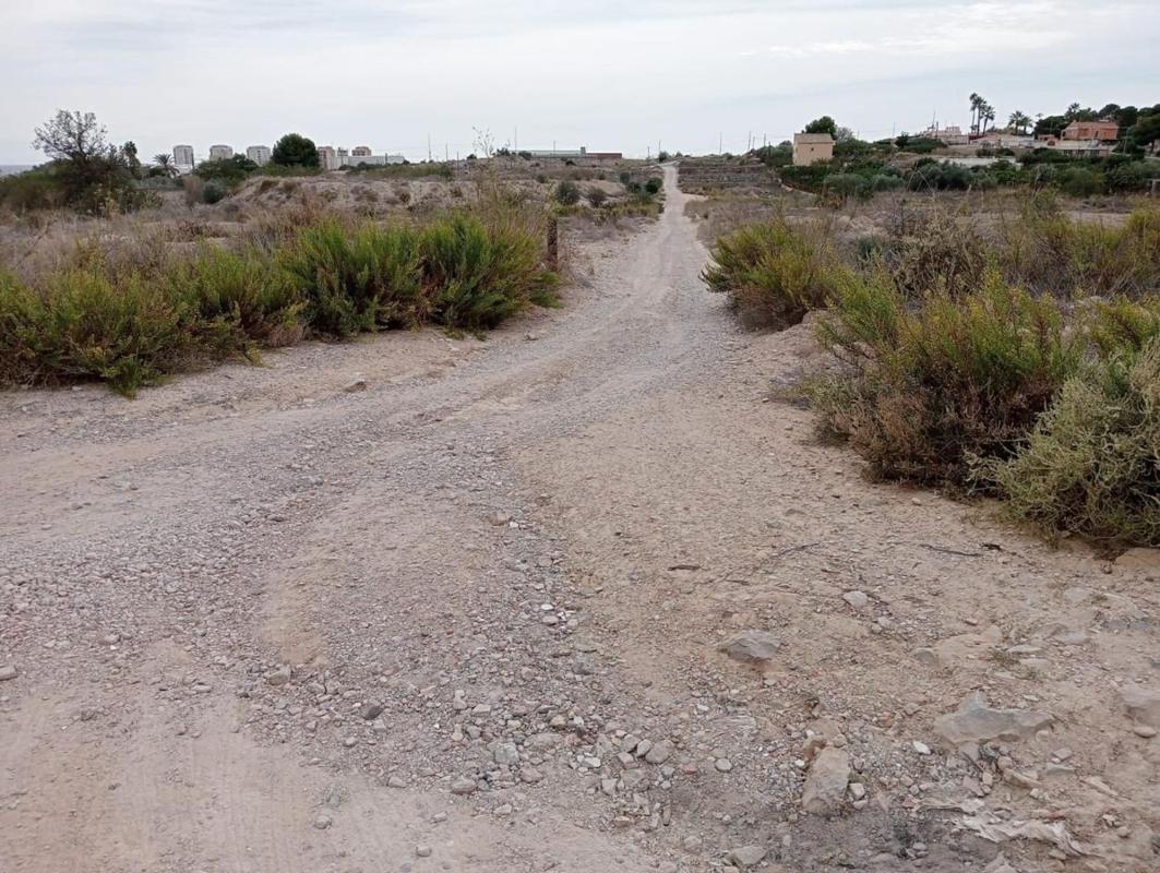 Terreno en venta en La Villajoyosa / Vila Joiosa, Alicante photo 5