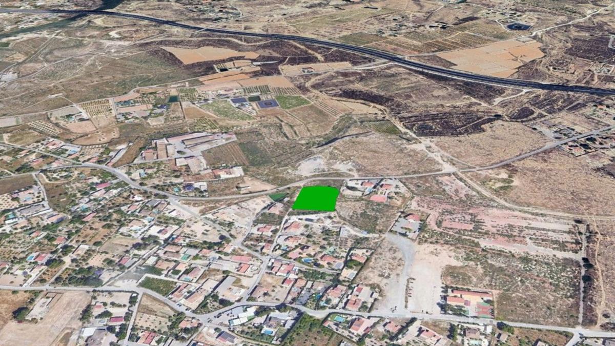 Terreno en venta en Elche / Elx, Alicante photo 2