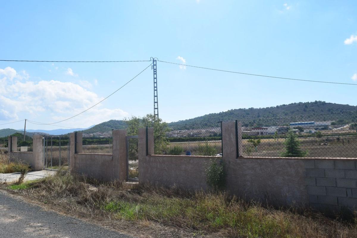 Terreno en venta en Cañada, Alicante photo 2