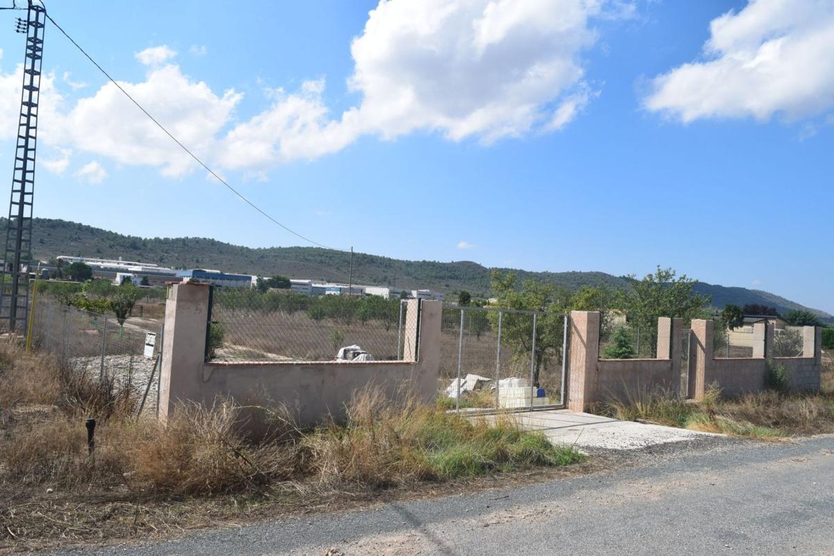 Terreno en venta en Cañada, Alicante photo 4
