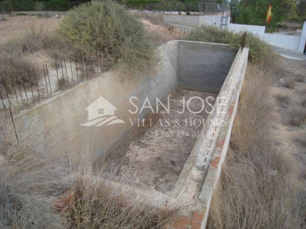 Terreno en venta en Aspe, Alicante photo 2